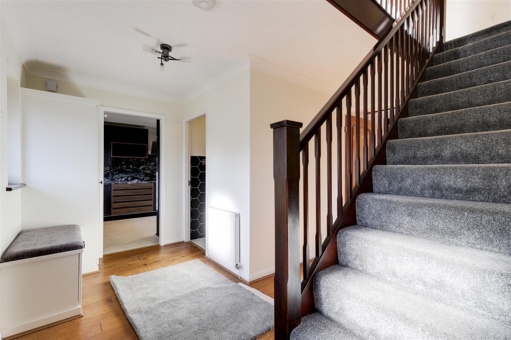 Weston Close, Woodthorpe, Nottinghamshire, NG5 4FS