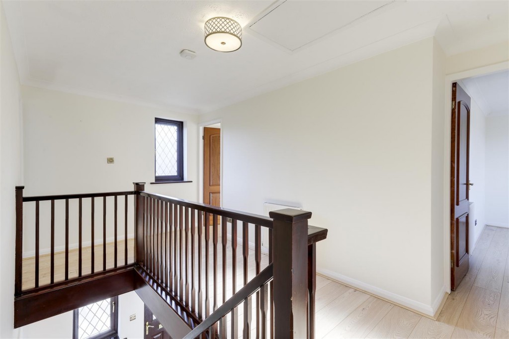 Weston Close, Woodthorpe, Nottinghamshire, NG5 4FS