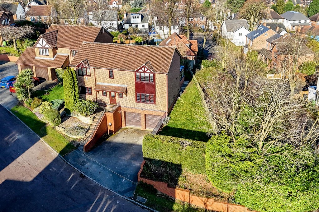 Weston Close, Woodthorpe, Nottinghamshire, NG5 4FS