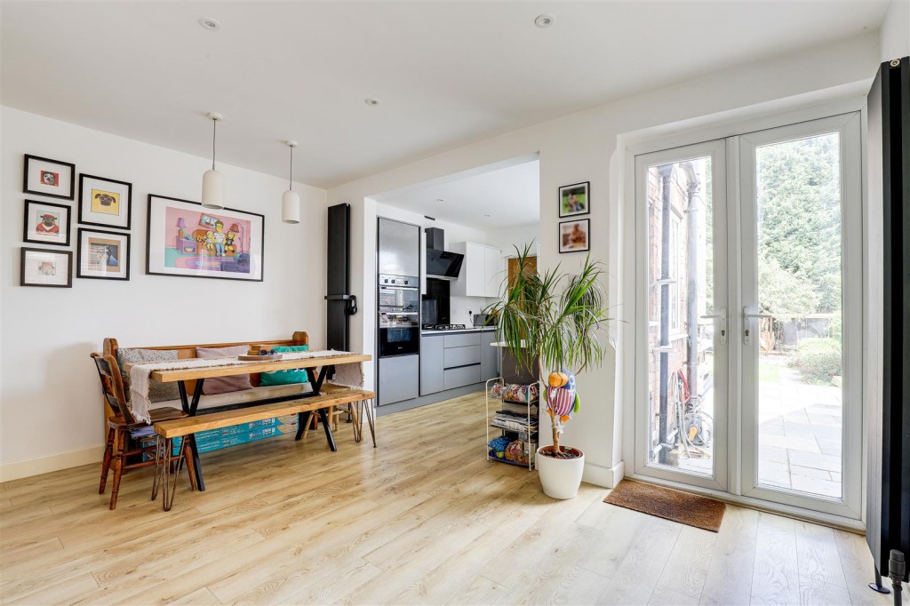 Robinson Road, Mapperley, Nottinghamshire, NG3 6BD