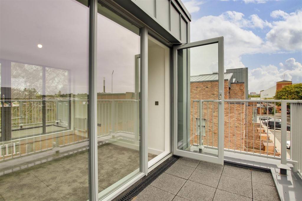 Quay Place, Meadow Lane, Nottinghamshire, NG2 3EW