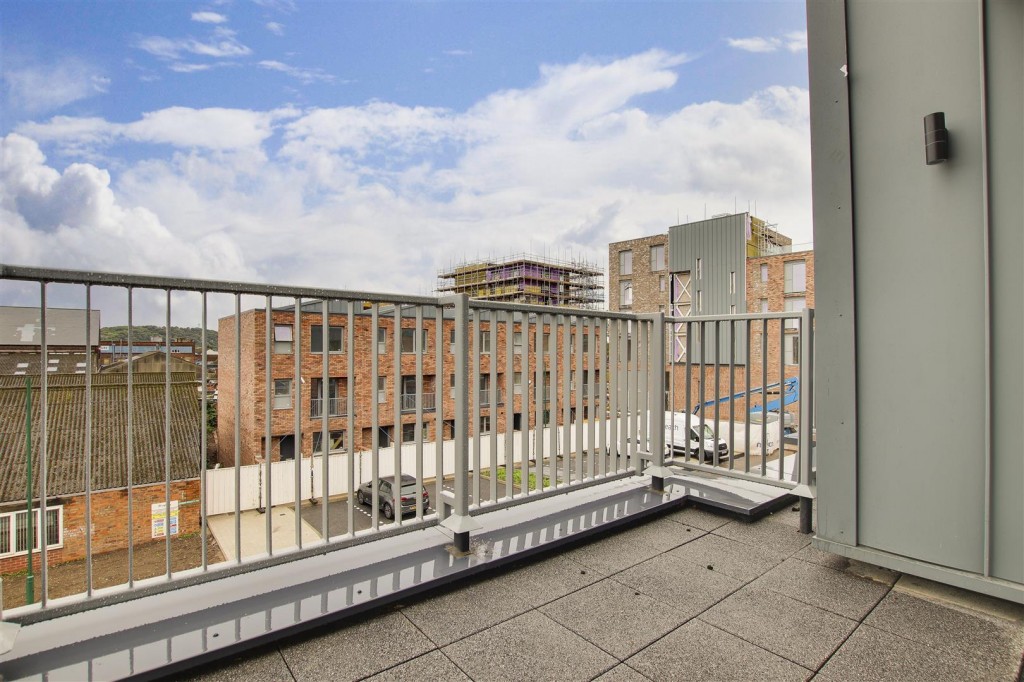 Quay Place, Meadow Lane, Nottinghamshire, NG2 3EW