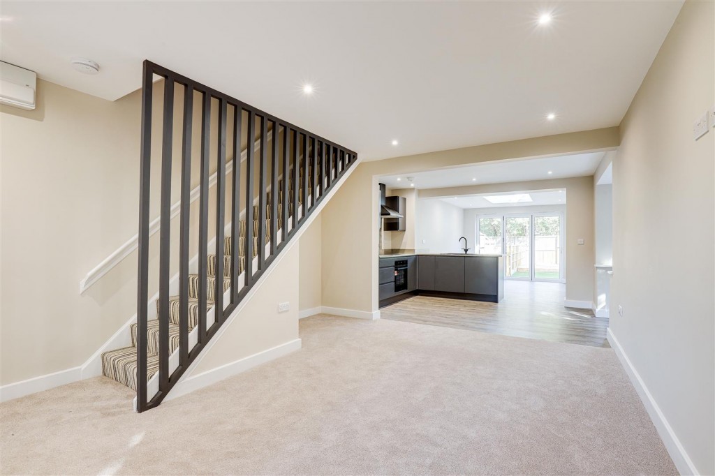 Stratford Close, Colwick, Nottinghamshire, NG4 2DL