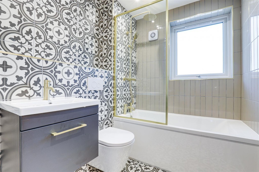 Stratford Close, Colwick, Nottinghamshire, NG4 2DL