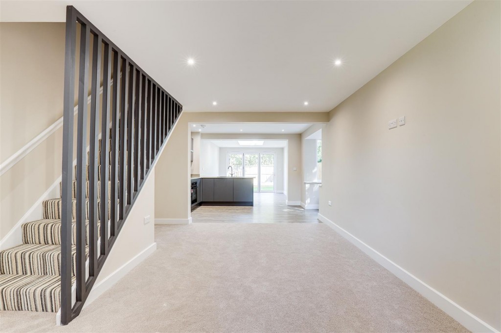 Stratford Close, Colwick, Nottinghamshire, NG4 2DL