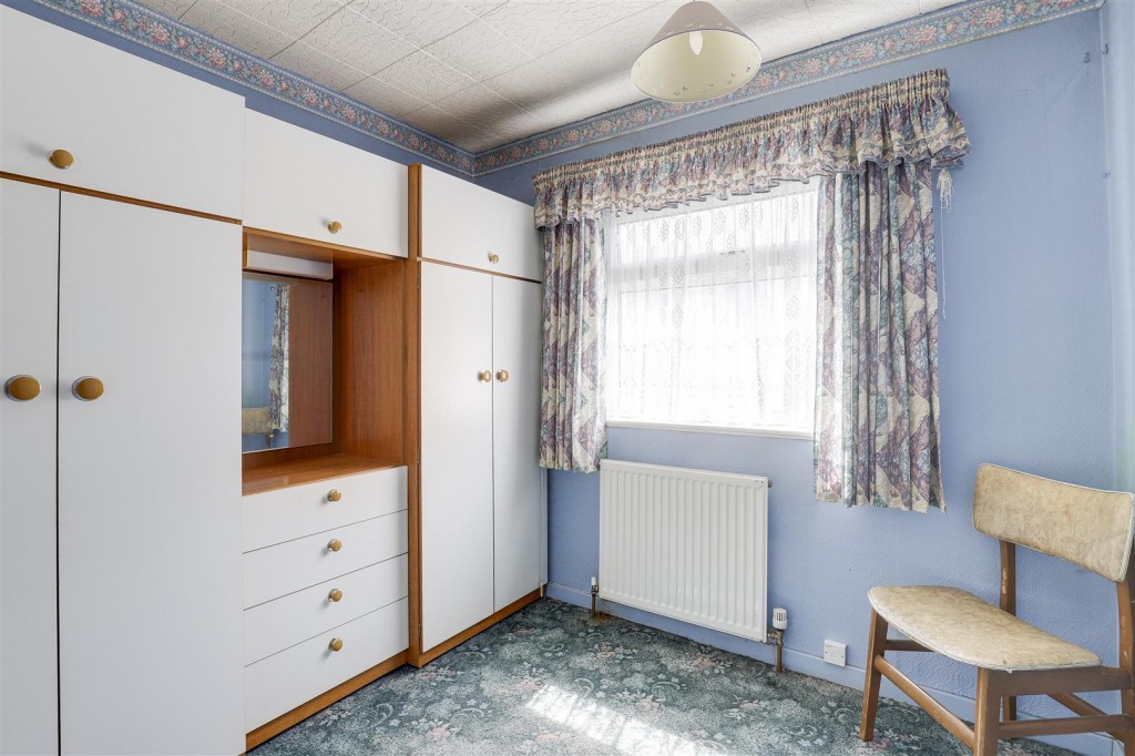 Wollaton Avenue, Gedling, Nottinghamshire, NG4 4HY