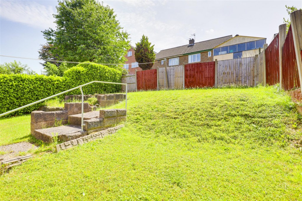 Wollaton Avenue, Gedling, Nottinghamshire, NG4 4HY