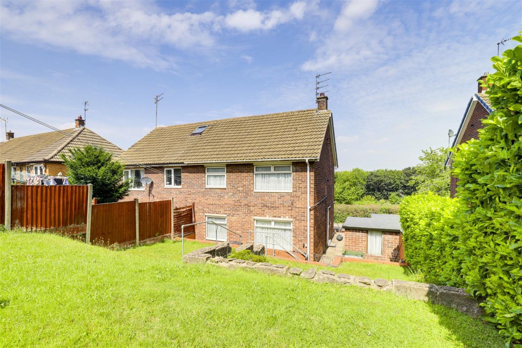 Wollaton Avenue, Gedling, Nottinghamshire, NG4 4HY