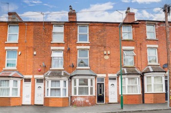 Cedar Road, Forest Fields, Nottinghamshire, NG7 6HZ