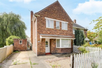 Barbara Square, Hucknall, Nottinghamshire, NG15 8AQ