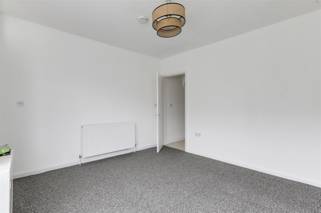 Mayfield Road, Carlton, Nottinghamshire, NG4 1JP