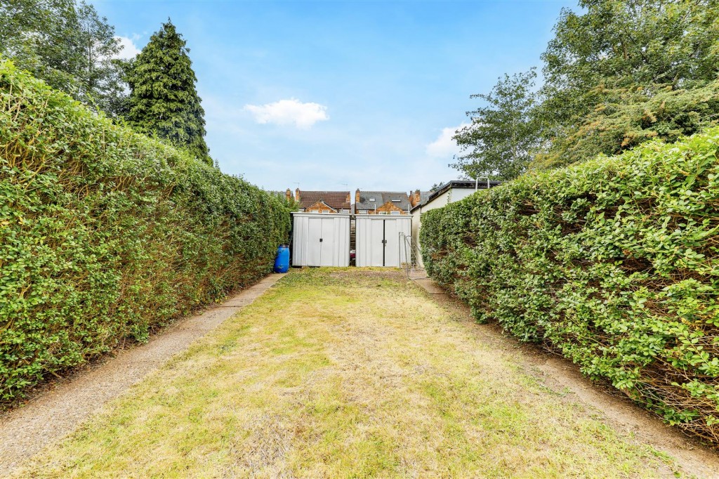 Mayfield Road, Carlton, Nottinghamshire, NG4 1JP