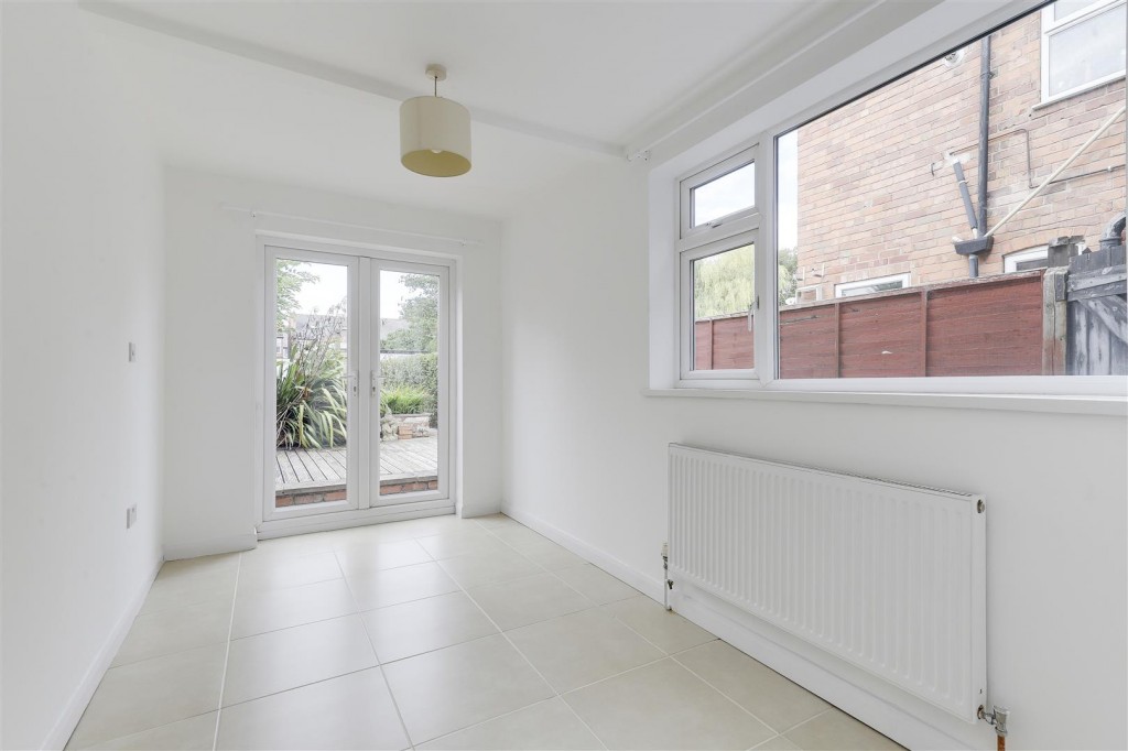 Mayfield Road, Carlton, Nottinghamshire, NG4 1JP