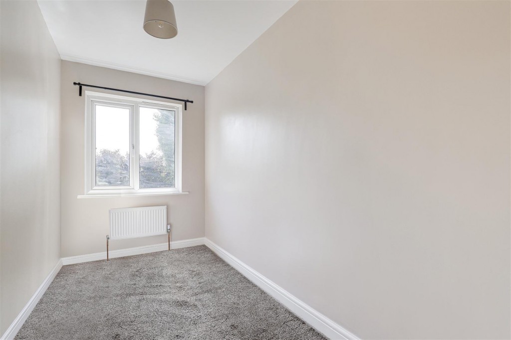 Plains Road, Mapperley, Nottinghamshire, NG3 5LE