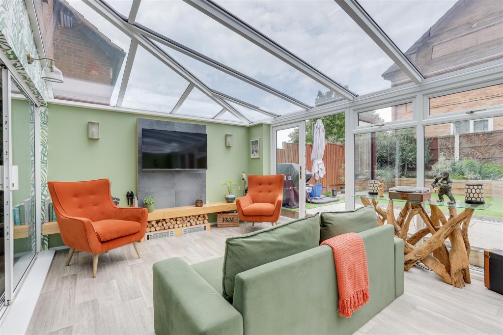 Avonbridge Close, Arnold, Nottinghamshire, NG5 8DE