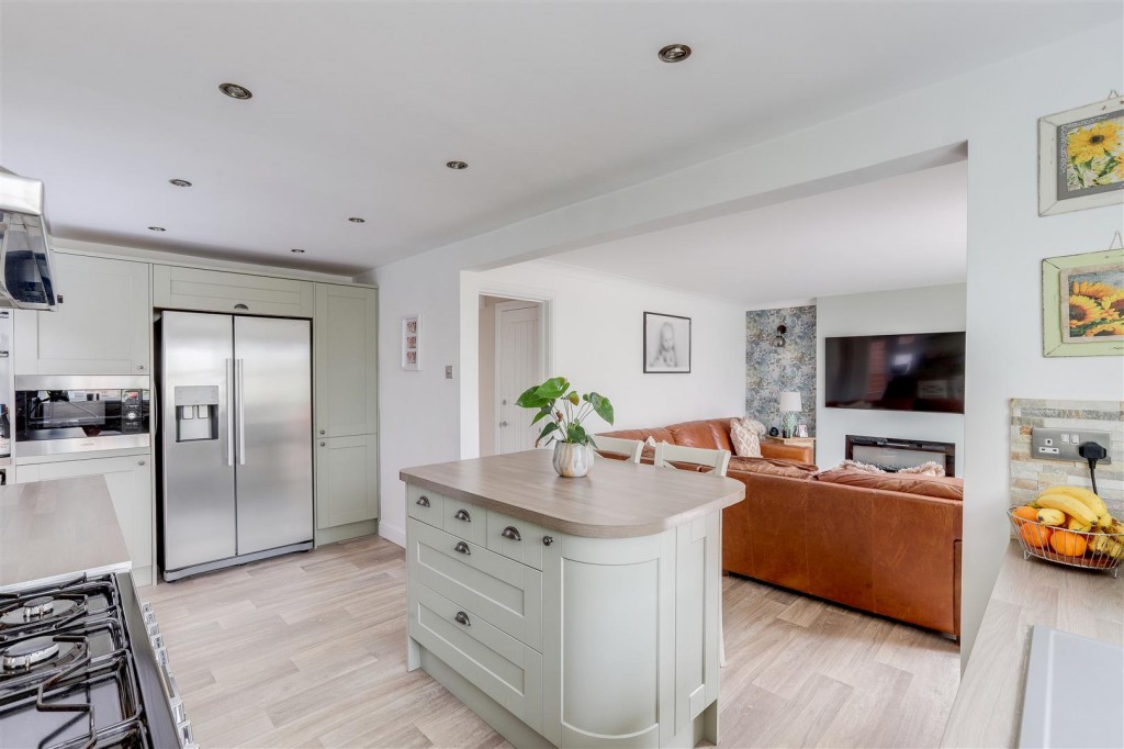 Avonbridge Close, Arnold, Nottinghamshire, NG5 8DE