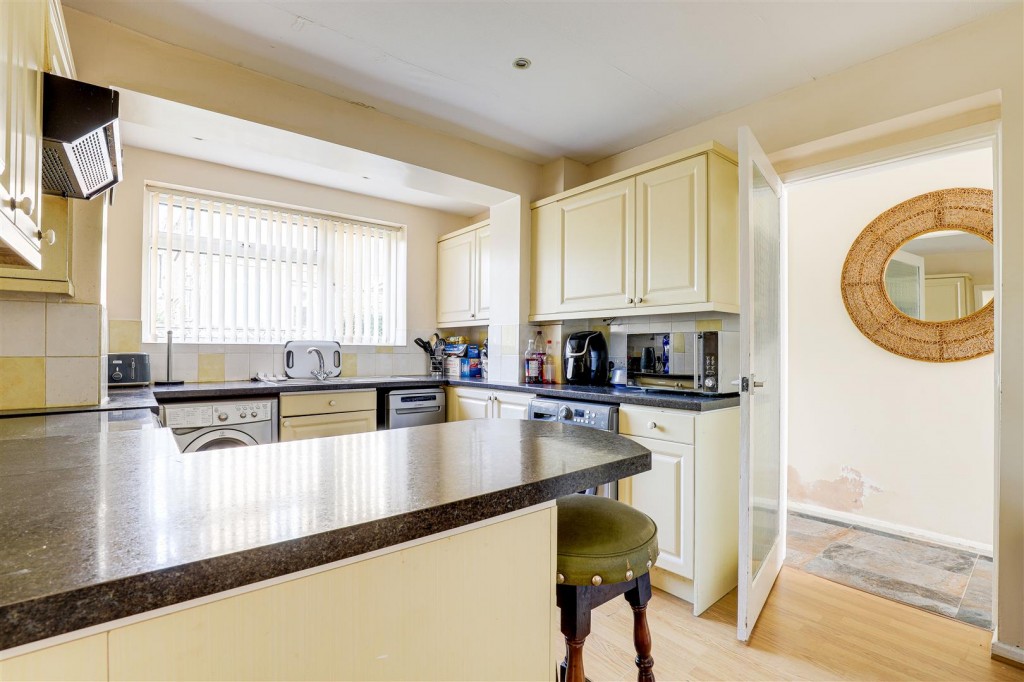 Oxborough Road, Arnold, Nottinghamshire, NG5 6FG