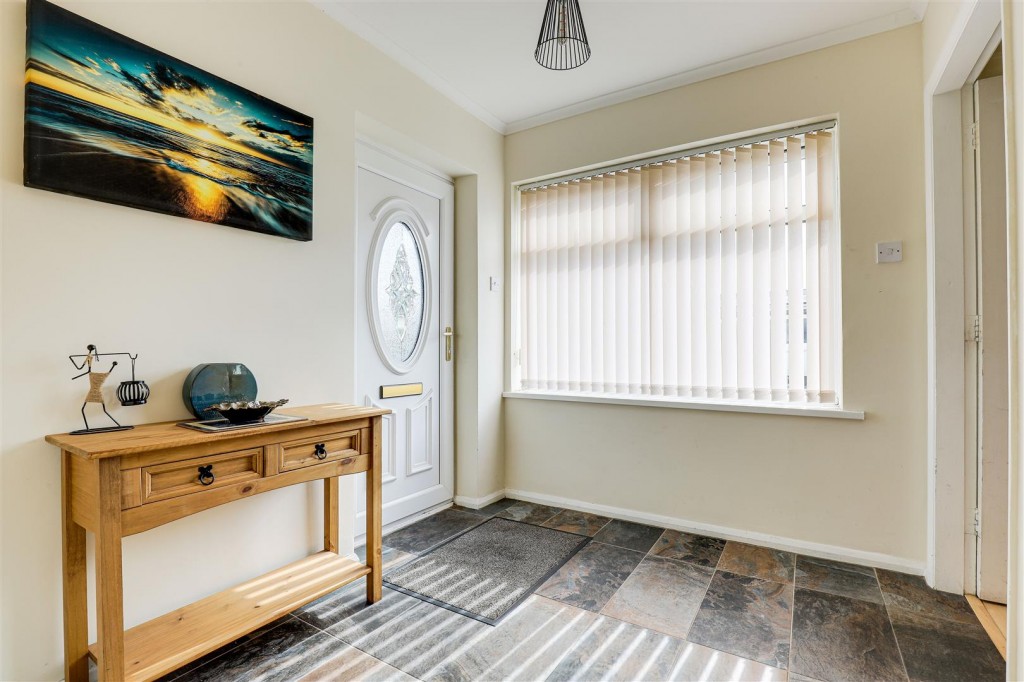 Oxborough Road, Arnold, Nottinghamshire, NG5 6FG