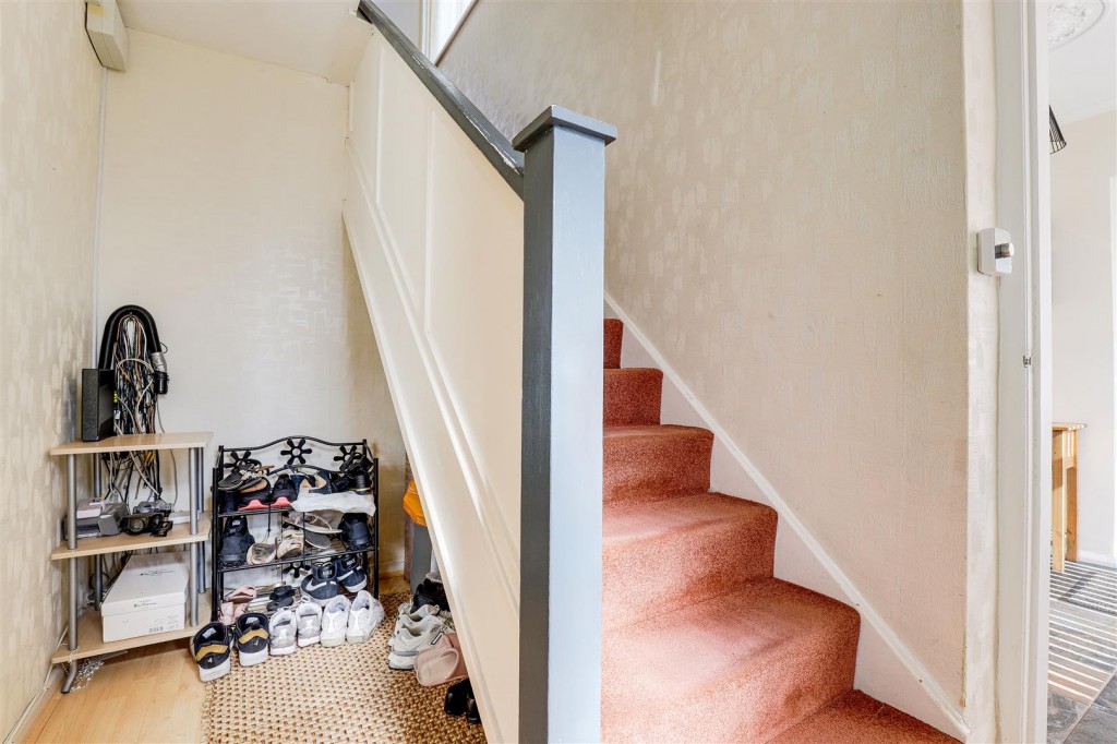 Oxborough Road, Arnold, Nottinghamshire, NG5 6FG