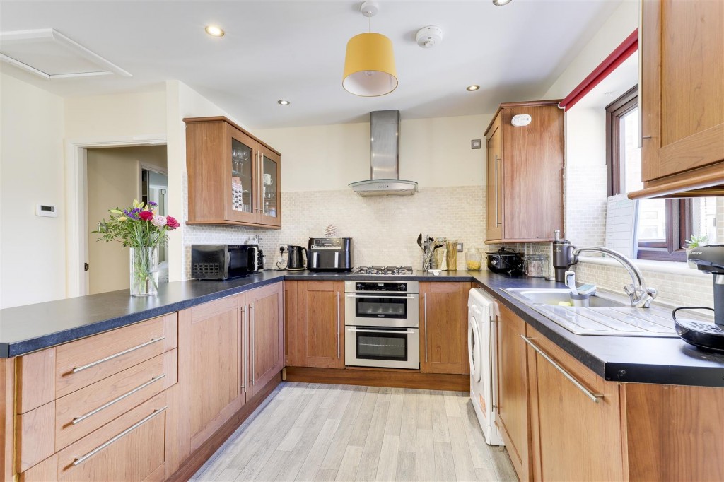 The Ambulance Station, Gedling Road, Arnold, Nottinghamshire, NG5 6NR