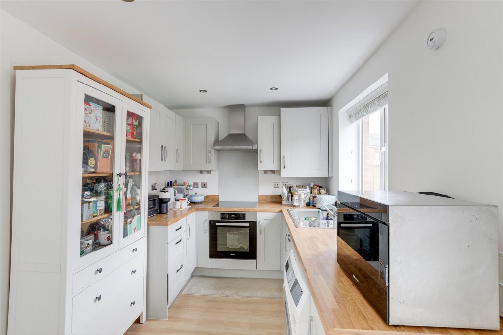 Mandarin Close, Stoke Bardolph, Nottinghamshire, NG14 5JQ