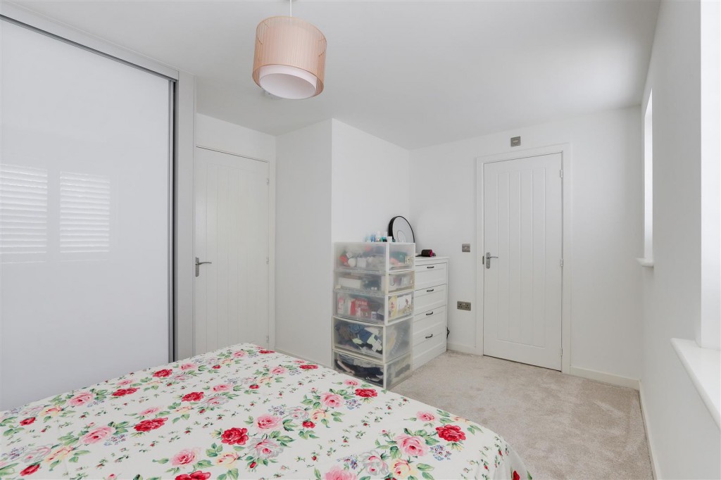 Mandarin Close, Stoke Bardolph, Nottinghamshire, NG14 5JQ