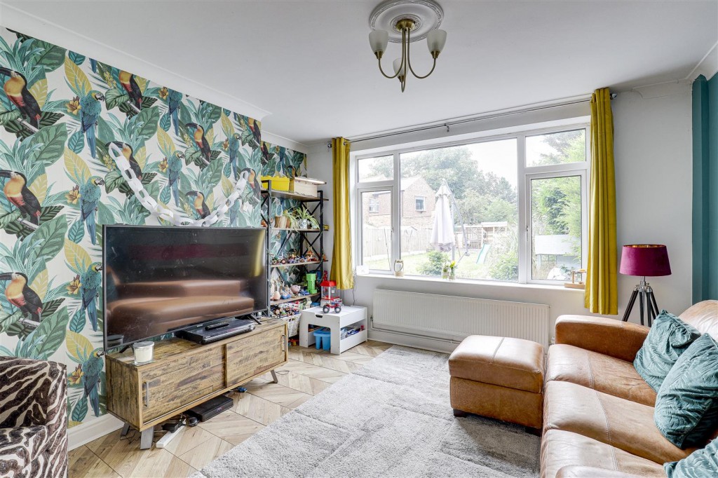 Hills Road, Breaston, Derbyshire, DE72 3DF