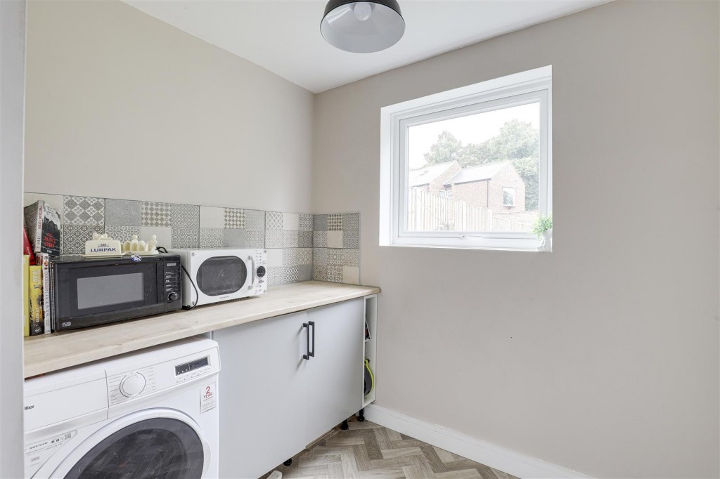 Hills Road, Breaston, Derbyshire, DE72 3DF