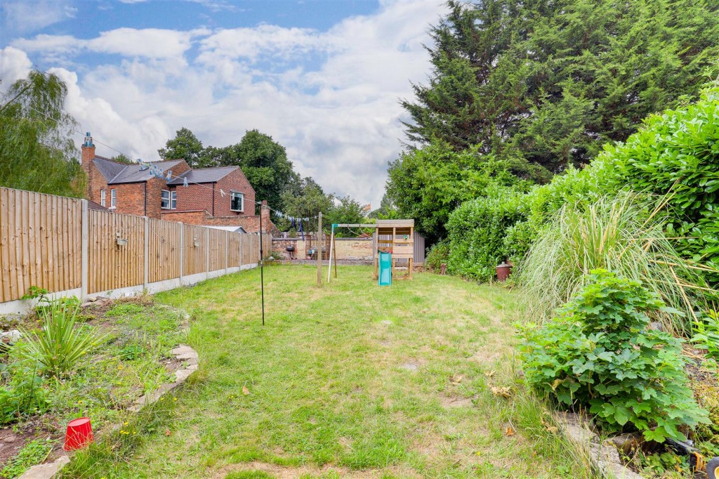 Hills Road, Breaston, Derbyshire, DE72 3DF