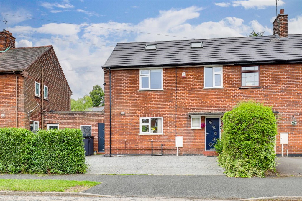 Hills Road, Breaston, Derbyshire, DE72 3DF