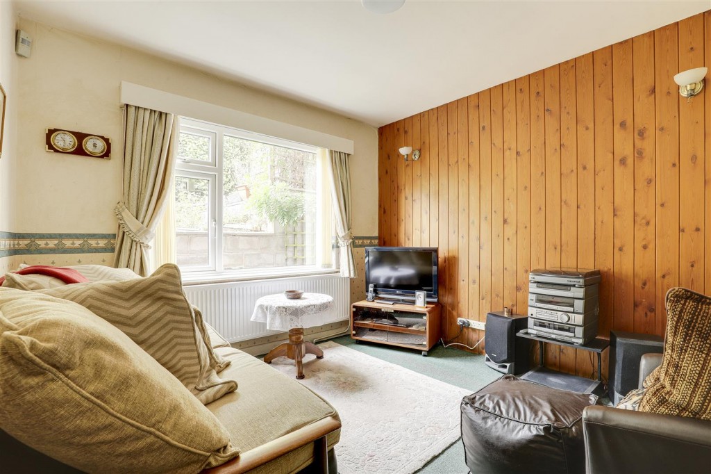 The Mount, Mapperley, Nottinghamshire, NG3 6FX