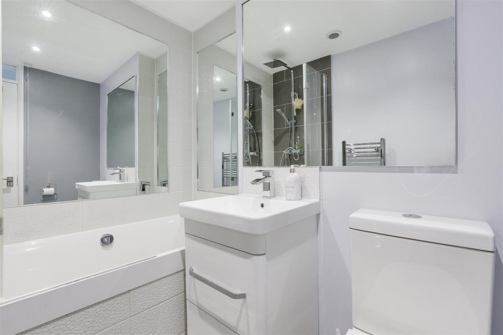 The Weavers, Newark, Nottinghamshire, NG24 4RY