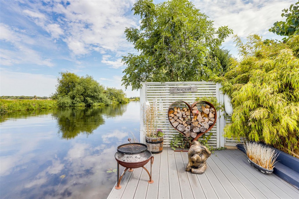 The Weavers, Newark, Nottinghamshire, NG24 4RY