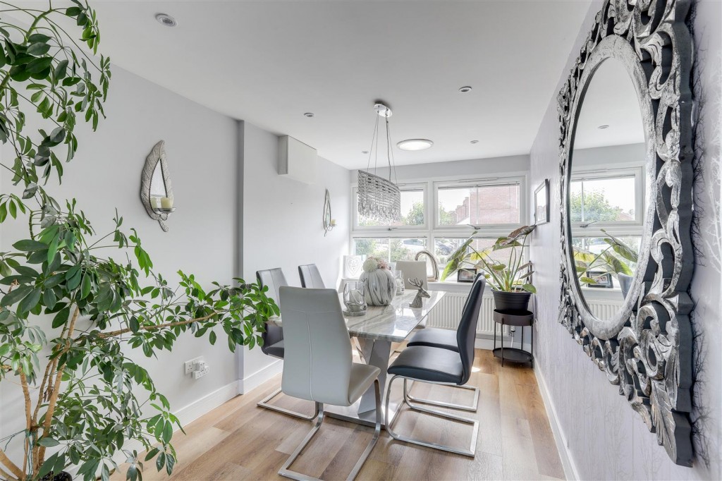 The Weavers, Newark, Nottinghamshire, NG24 4RY