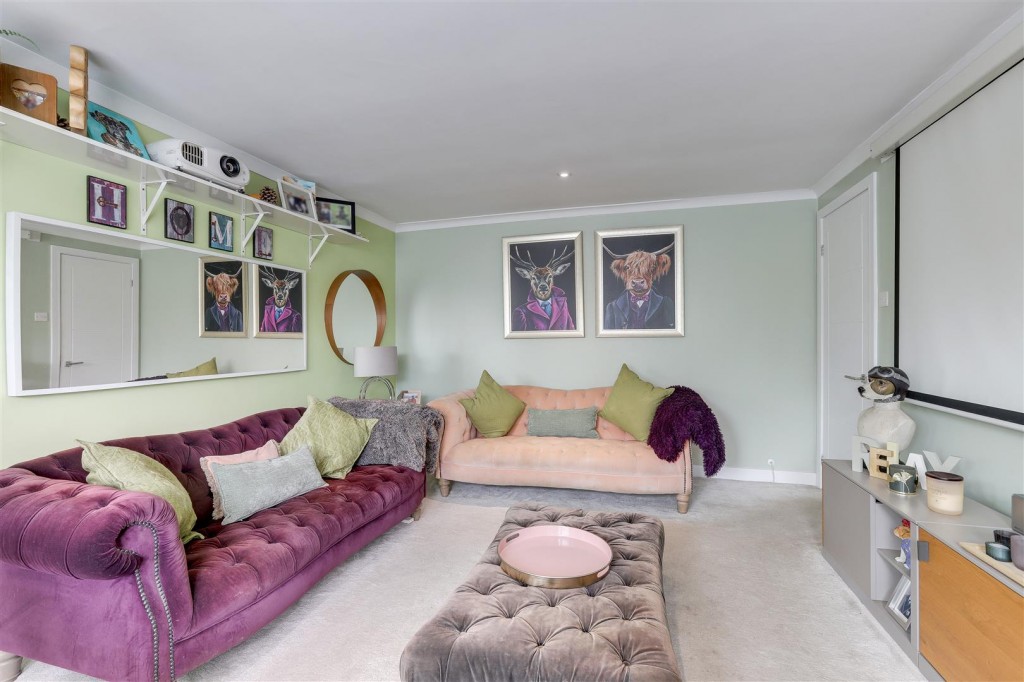 The Weavers, Newark, Nottinghamshire, NG24 4RY