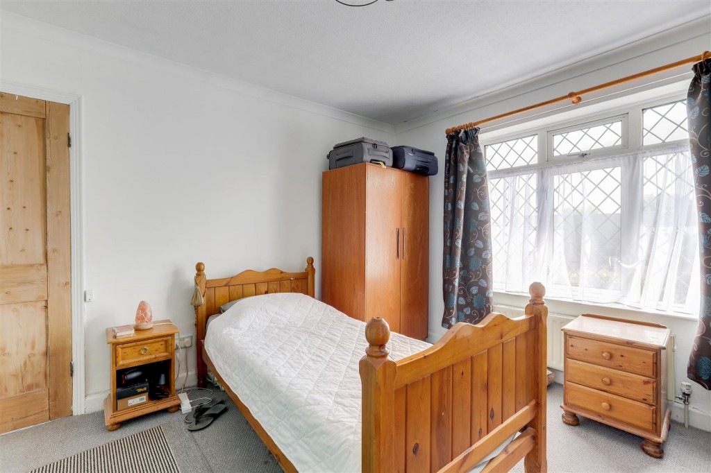 Watnall Road, Hucknall, Nottinghamshire, NG15 7NH