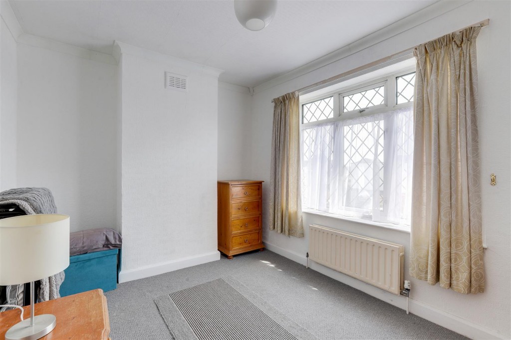 Watnall Road, Hucknall, Nottinghamshire, NG15 7NH