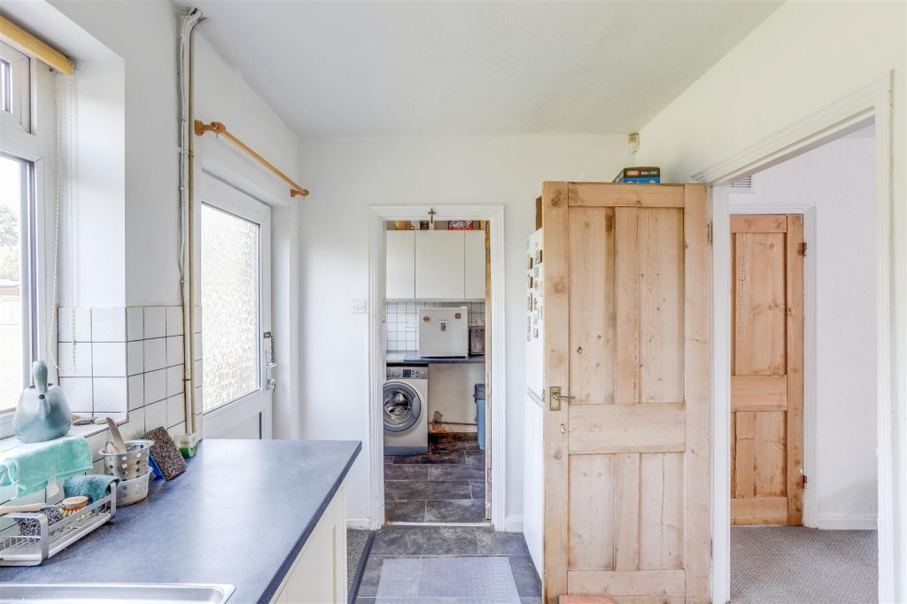 Watnall Road, Hucknall, Nottinghamshire, NG15 7NH