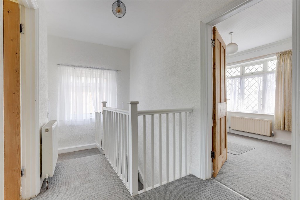 Watnall Road, Hucknall, Nottinghamshire, NG15 7NH