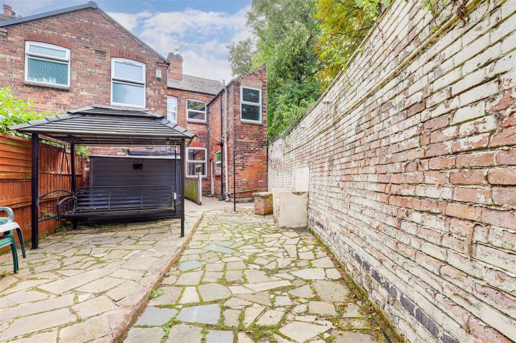 Belvoir Street, Mapperley, Nottinghamshire, NG3 5GN