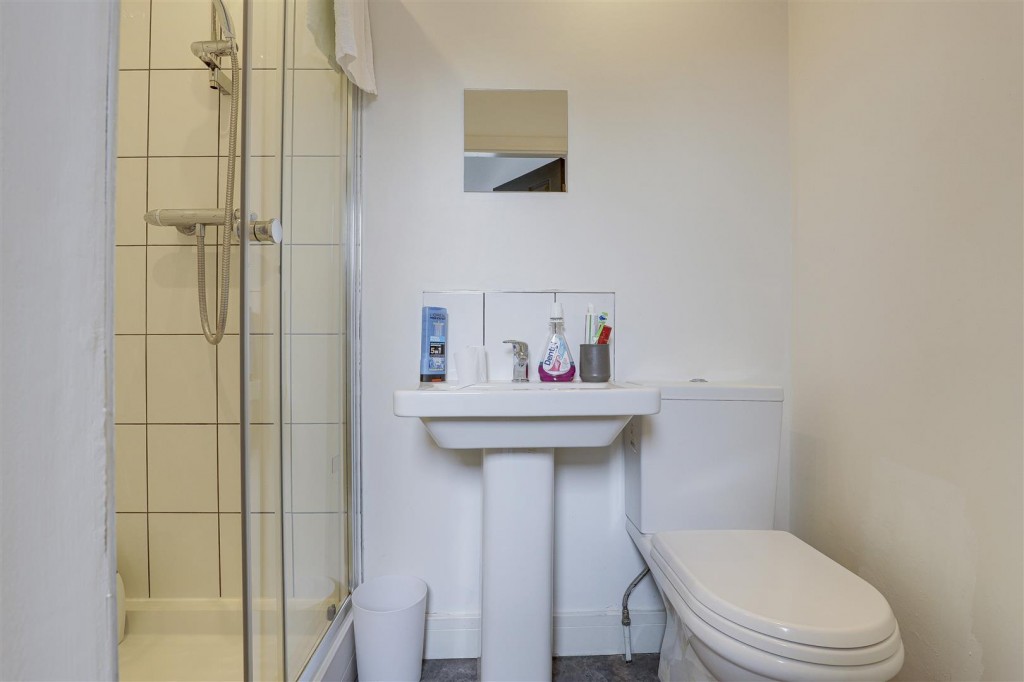 Portland Road, Hucknall, Nottinghamshire, NG15 7SA