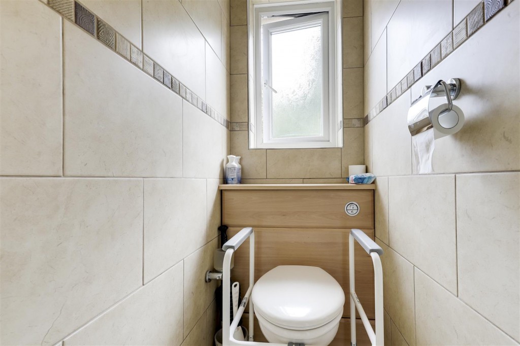 Exton Road, Sherwood, Nottinghamshire, NG5 1HA