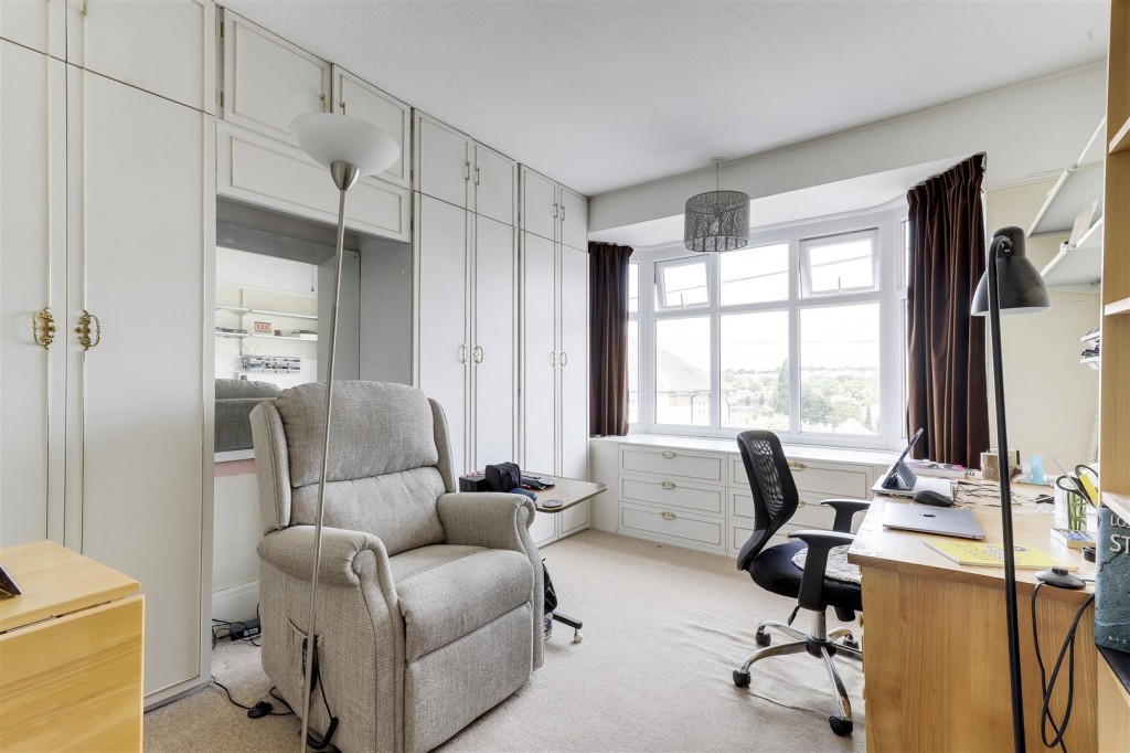 Exton Road, Sherwood, Nottinghamshire, NG5 1HA