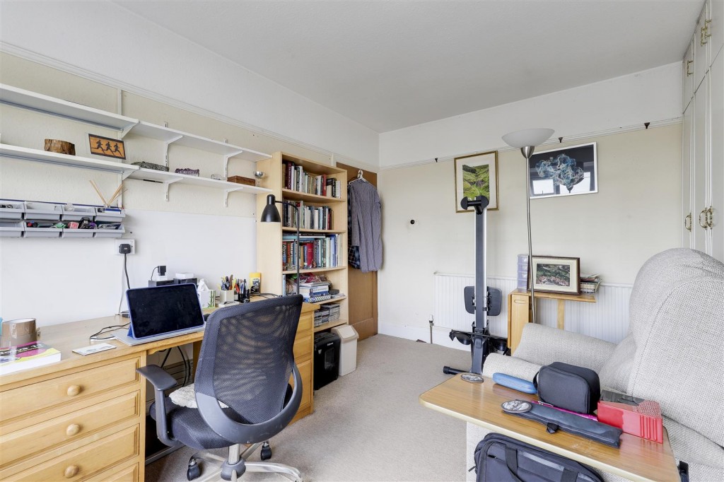 Exton Road, Sherwood, Nottinghamshire, NG5 1HA