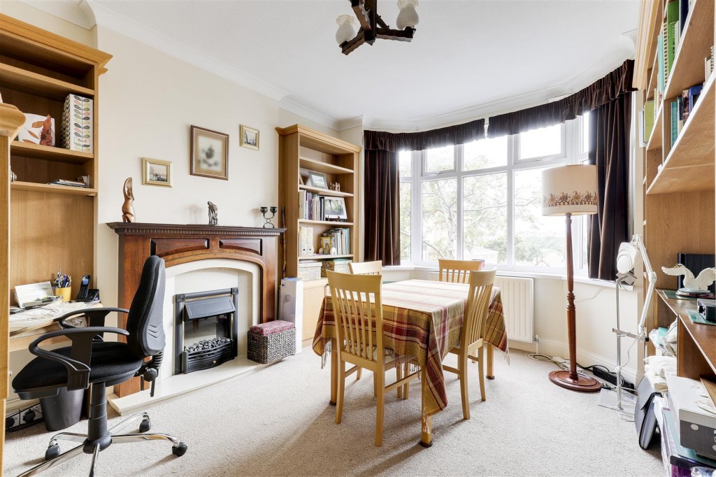 Exton Road, Sherwood, Nottinghamshire, NG5 1HA