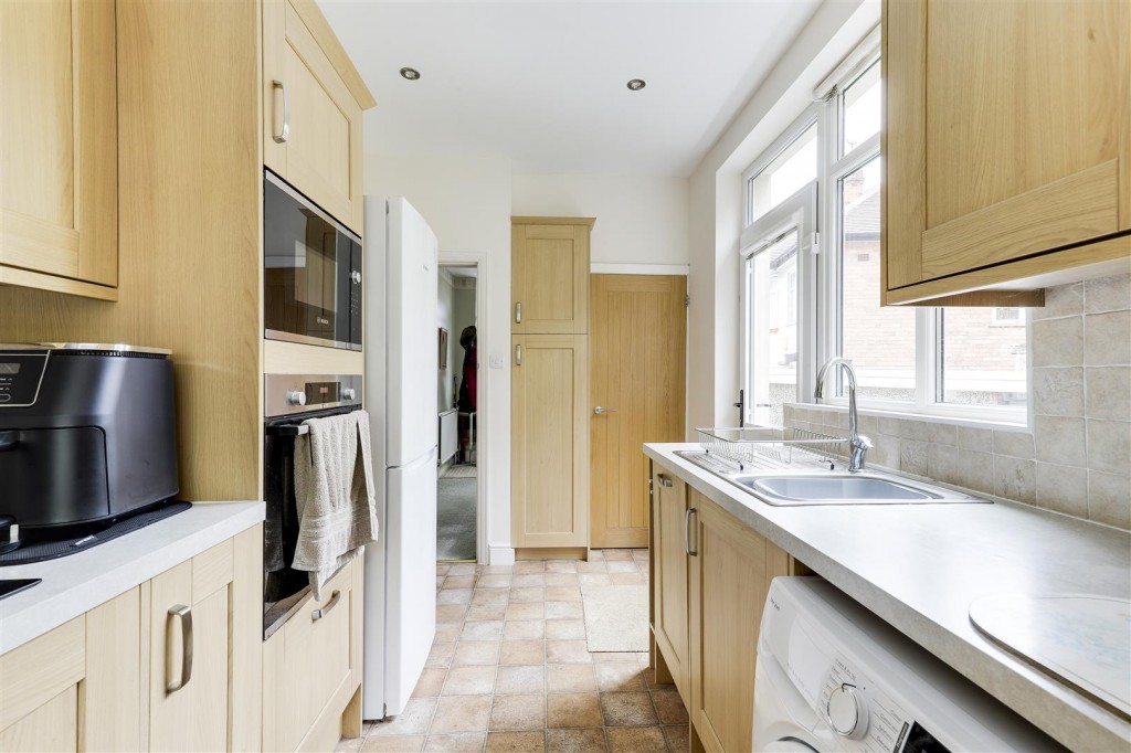 Exton Road, Sherwood, Nottinghamshire, NG5 1HA