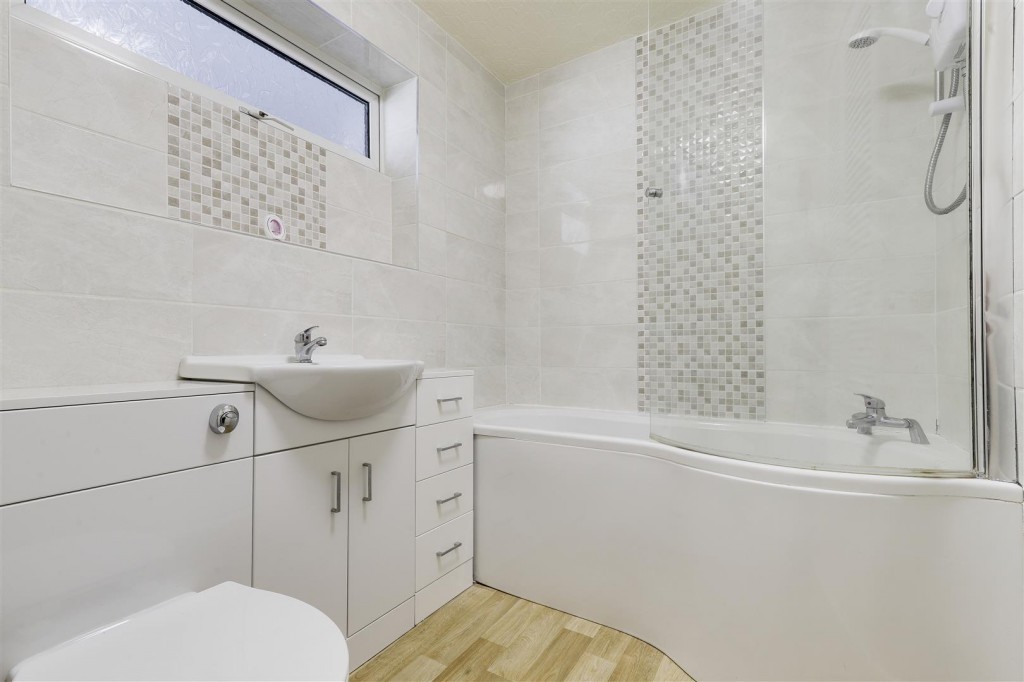 Raynham Lodge, Abbotsbury Close, Nottingham, NG5 5BZ