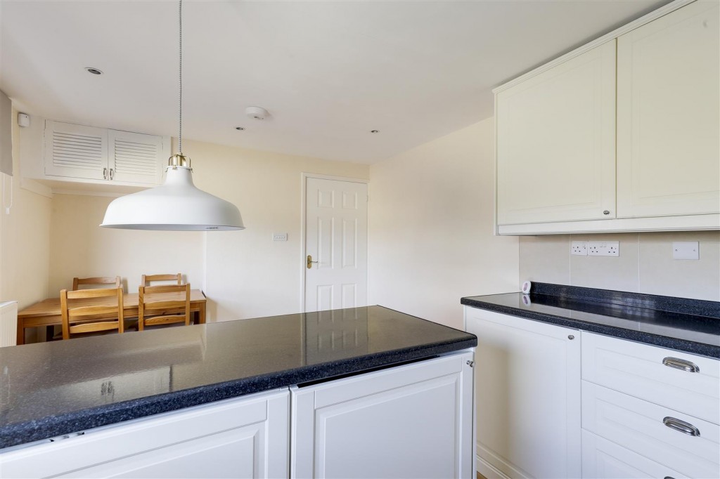Raynham Lodge, Abbotsbury Close, Nottingham, NG5 5BZ