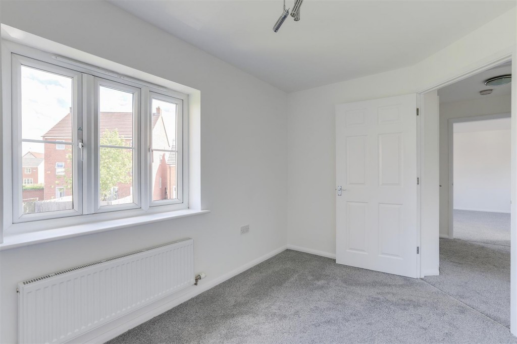 Coupe Gardens, Hucknall, Nottingham, NG15 7UW