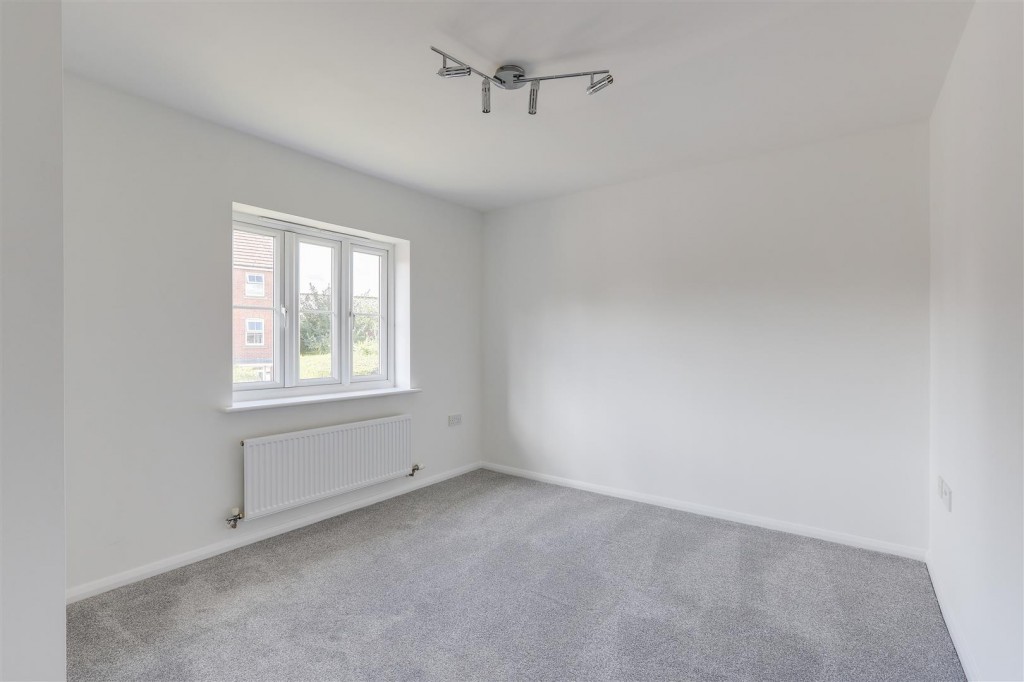 Coupe Gardens, Hucknall, Nottingham, NG15 7UW